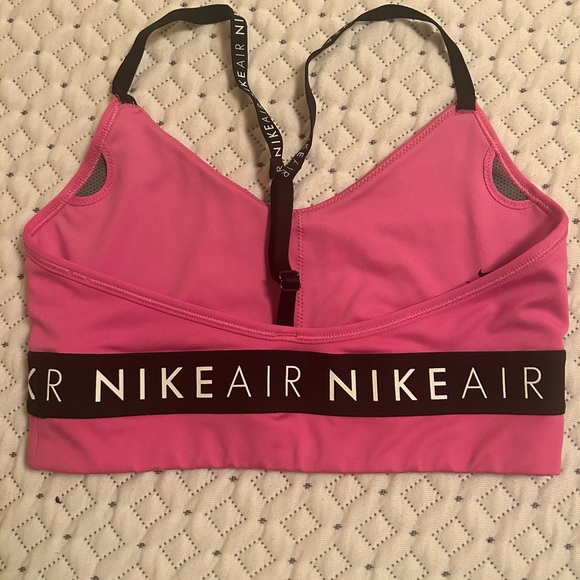 Nike dri fit sports bra NWOT - Picture 2 of 3